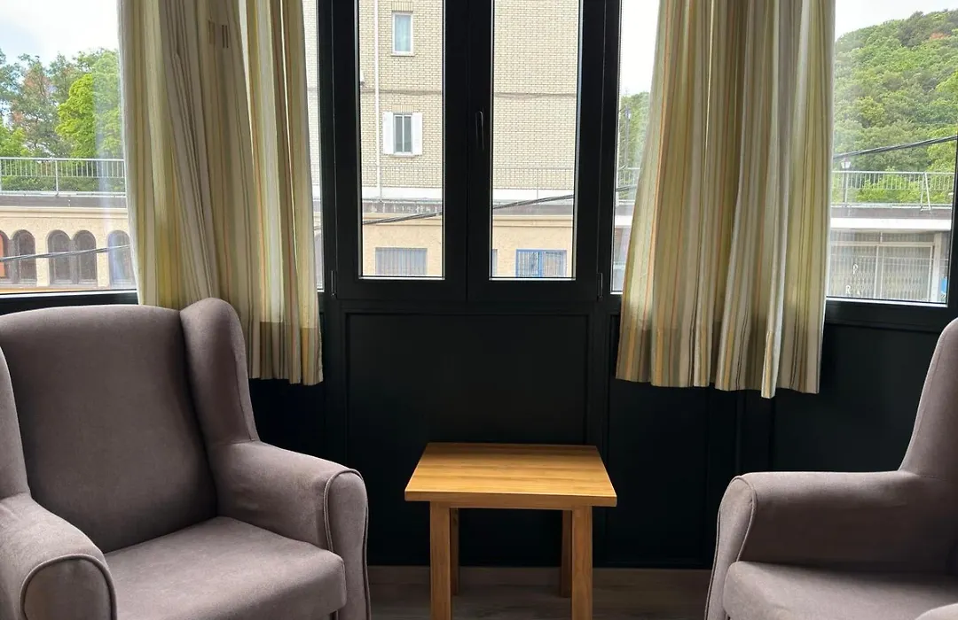 Hostal Aribel Longinos-1